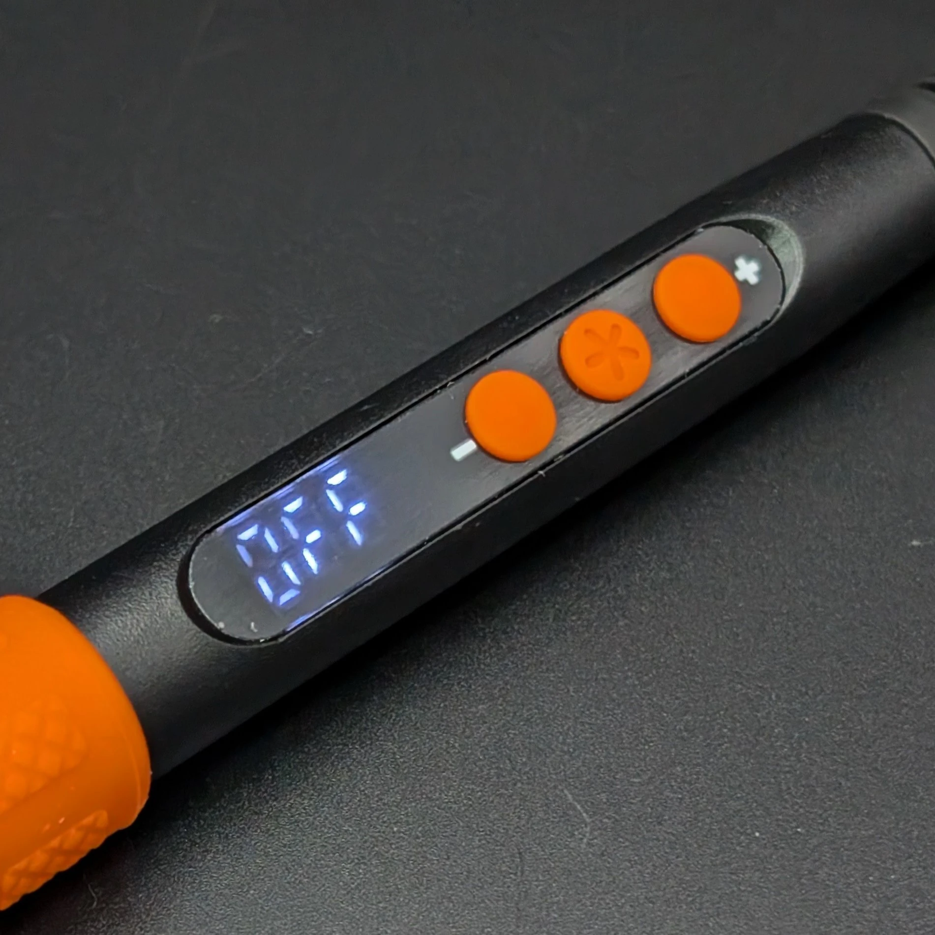 Visual of the soldering iron in the 'Off' state via auto shutdown